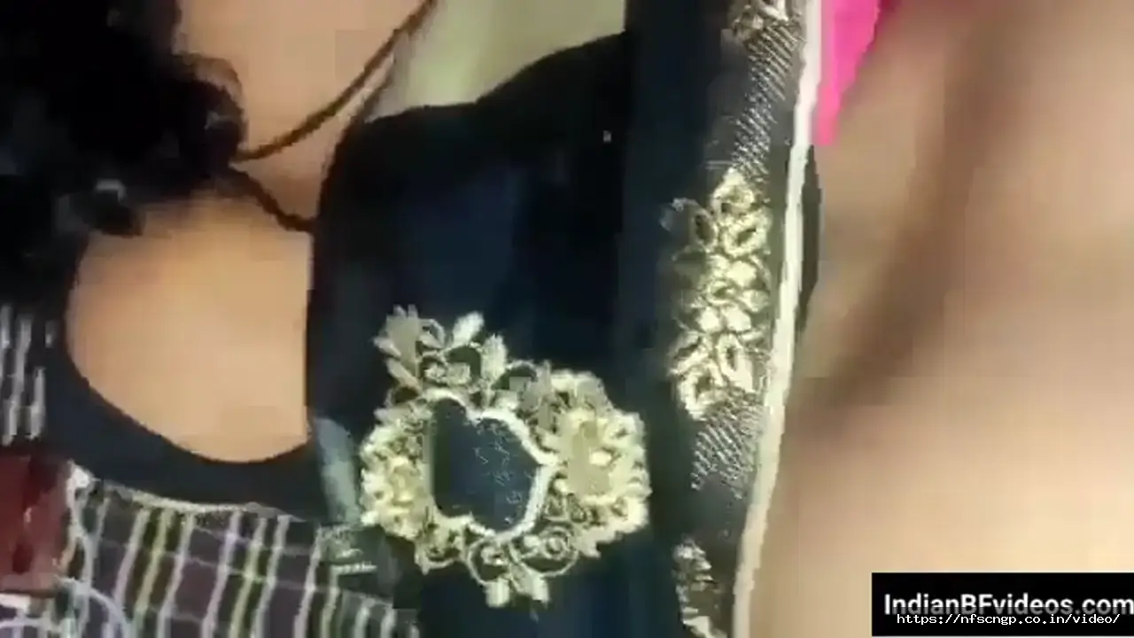 Watch Fucking Aunt In Doggy Pose While Wearing A Saree
