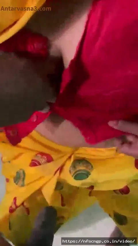 Thumbnail for Full sex video of Bihari aunty with saree blouse