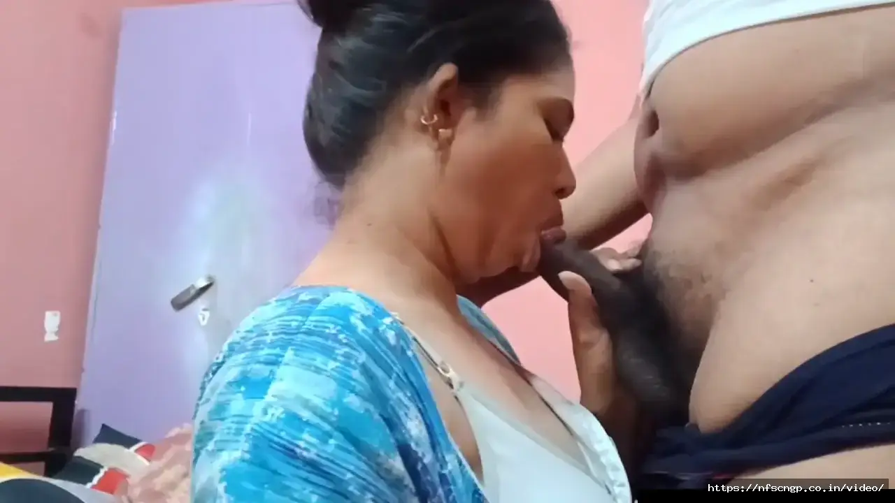Thumbnail for Horny couple's blowjob and kissing video
