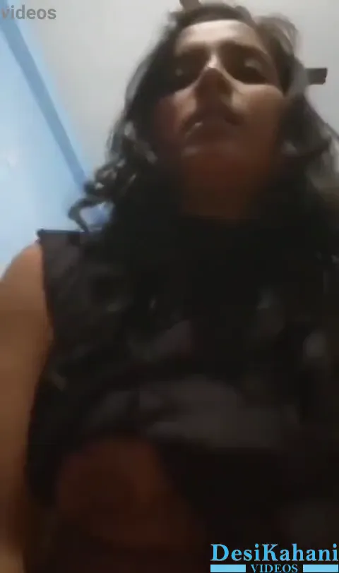 Thumbnail for Sex MMS Video of the girl after calling the friend home and taking his dick