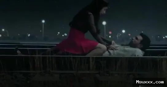 Railway track par mast chudai wala Web Series Sex Clip
