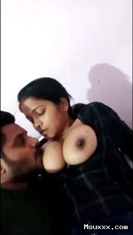 Hindi Sexy BF Video of girlfriend drinking boyfriend's milk