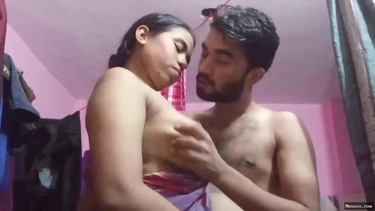 Husband-Wife romance wala Hot Homemade Sex MMS Video Clip
