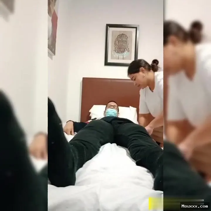 Desi nurse gives pleasure to patient with her pussy