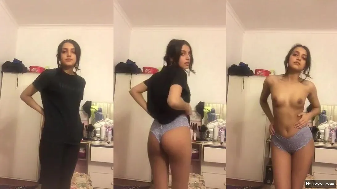 Indian girl's beautiful body as if she was naked.